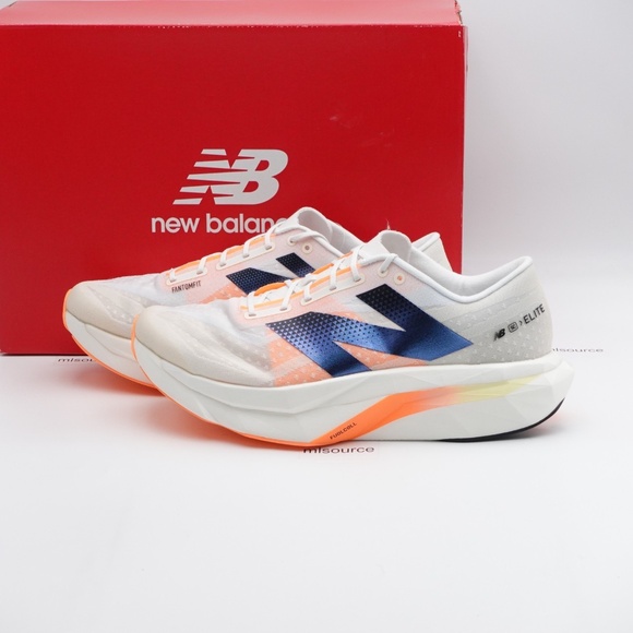 NEW Size 13 WIDE 2E Men's New Balance FuelCell SuperComp Elite V4 Running Shoes
